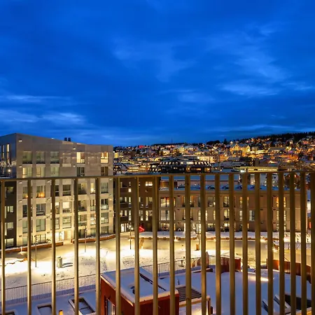 Vervet - Center With Balcony *